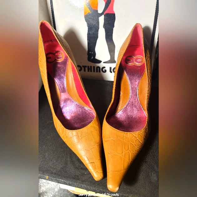 Escada Kitten Heels